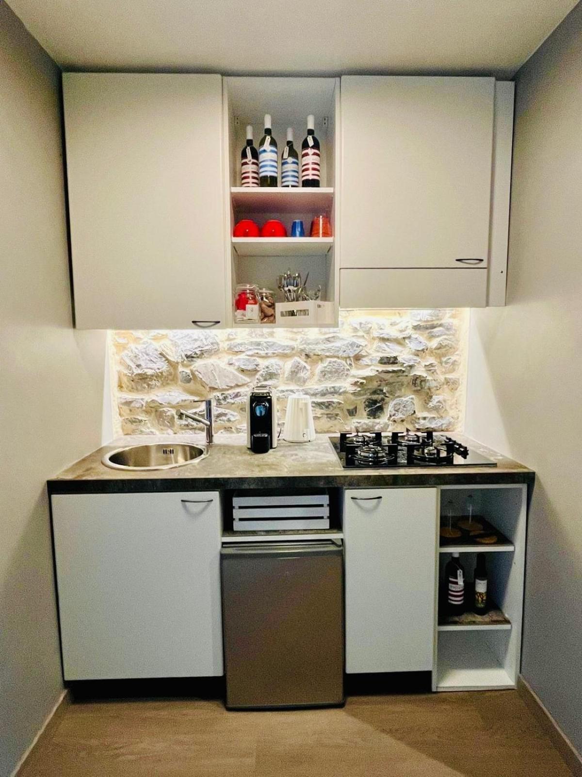 Divina Vita Apartments 瓦伦纳 外观 照片